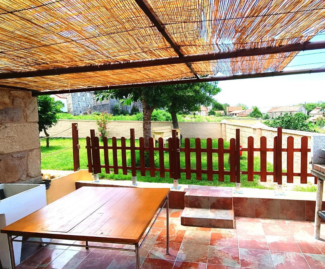 Casa Pepa De Enrique Villa Lira  Exteriör bild