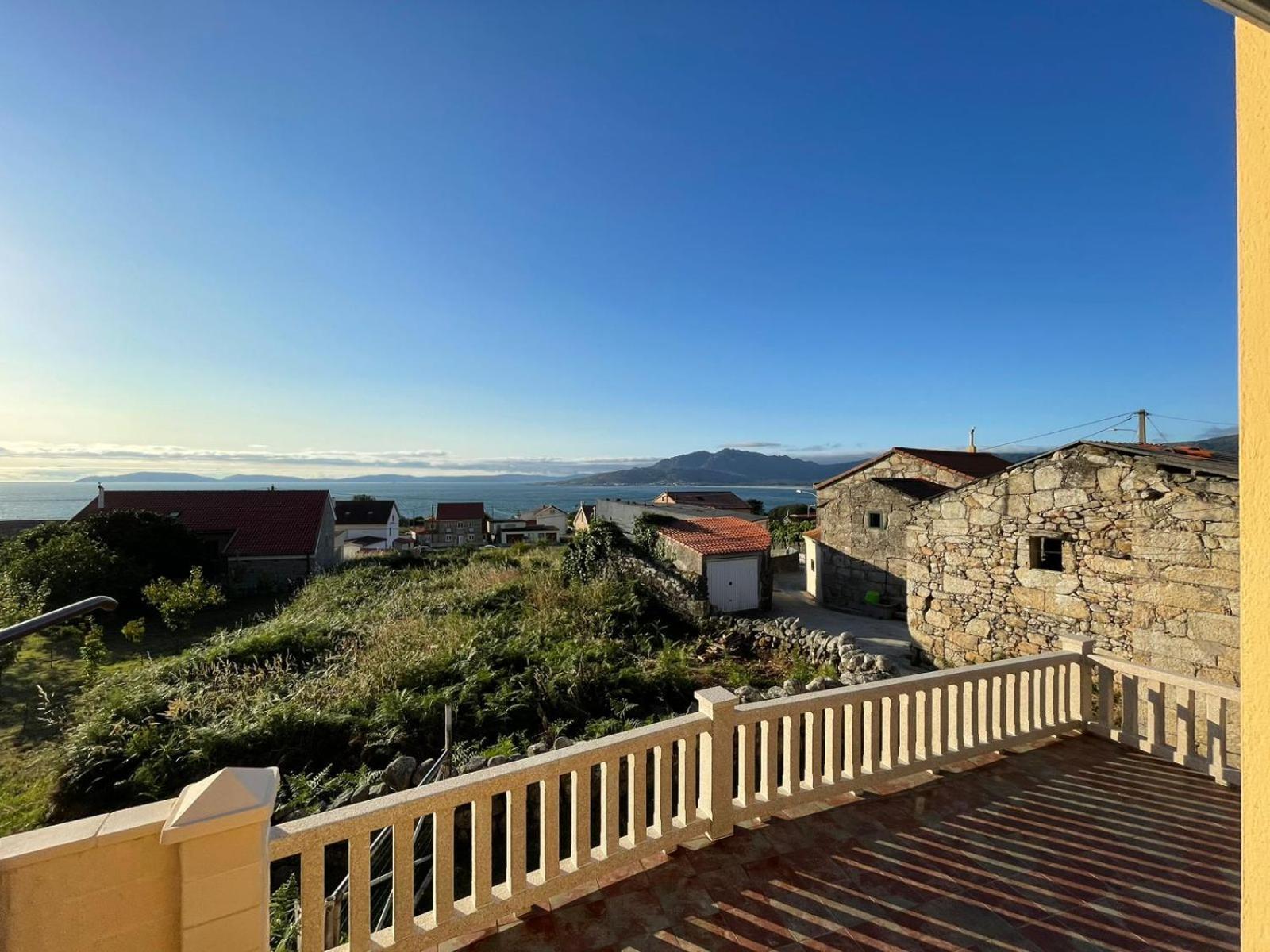 Casa Pepa De Enrique Villa Lira  Exteriör bild